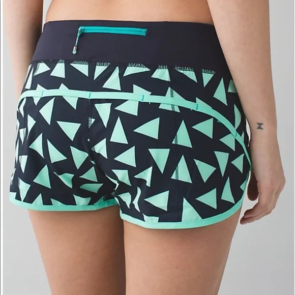 Lululemon Speed Short in Tri Pop Menthol Naval Blue Size 2 - Picture 2 of 6